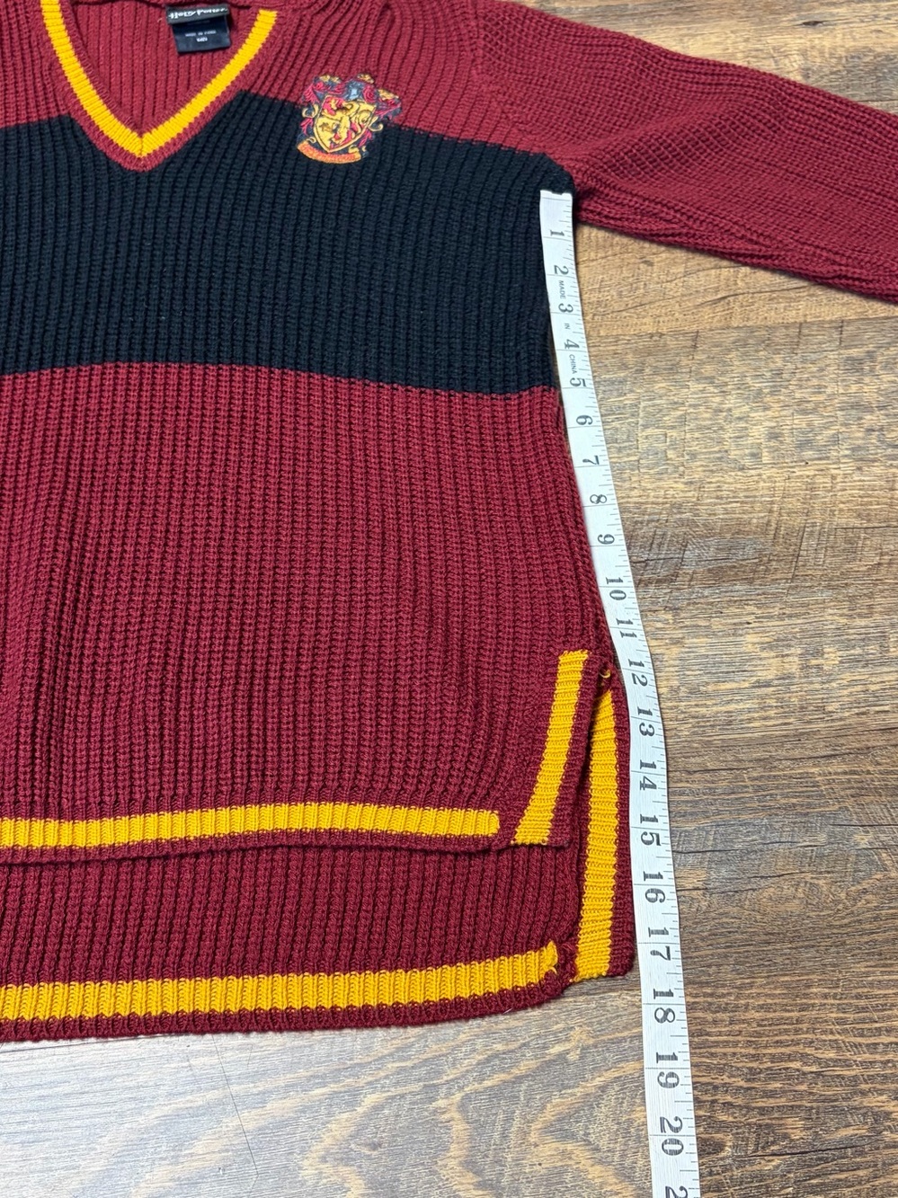Harry Potter Gryffindor Hooded Pullover Knit Sweater Women's Size Medium - Picture 8 of 11